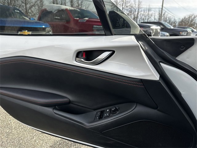 Used 2023 MAZDA MX-5 Miata Grand Touring image 30