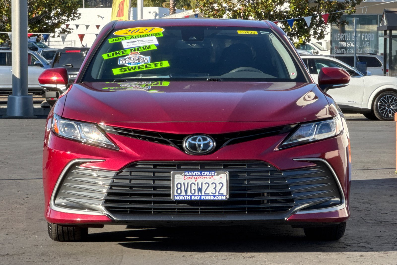 Used 2021 Toyota Camry LE w/ Convenience Package FWD image 32