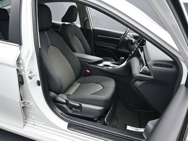 Used 2024 Toyota Camry LE w/ Convenience Package image 26