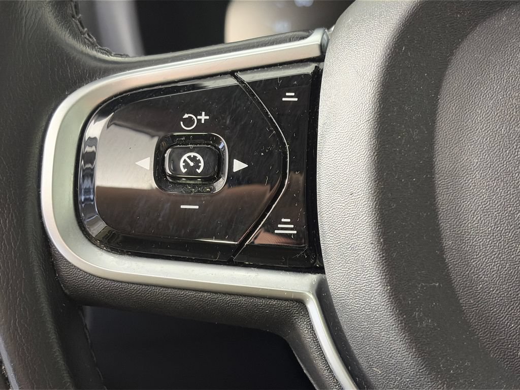 Used 2020 Volvo V60 T5 Cross Country AWD/4WD image 17