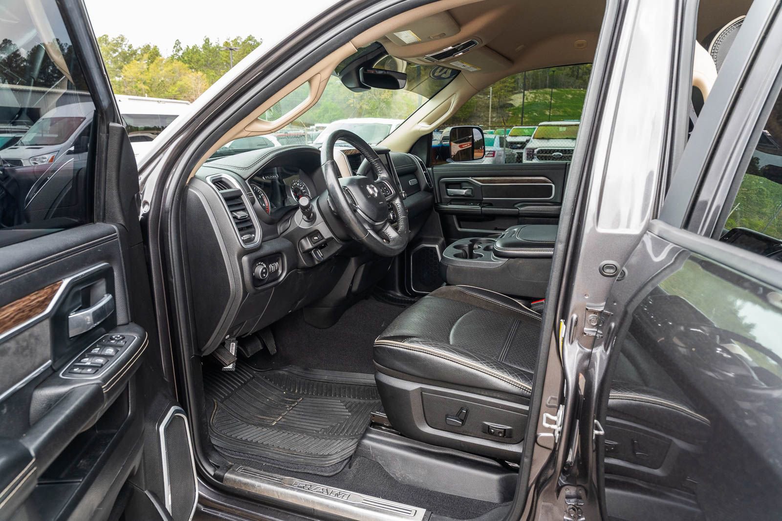 Used 2020 RAM 2500 Laramie image 25