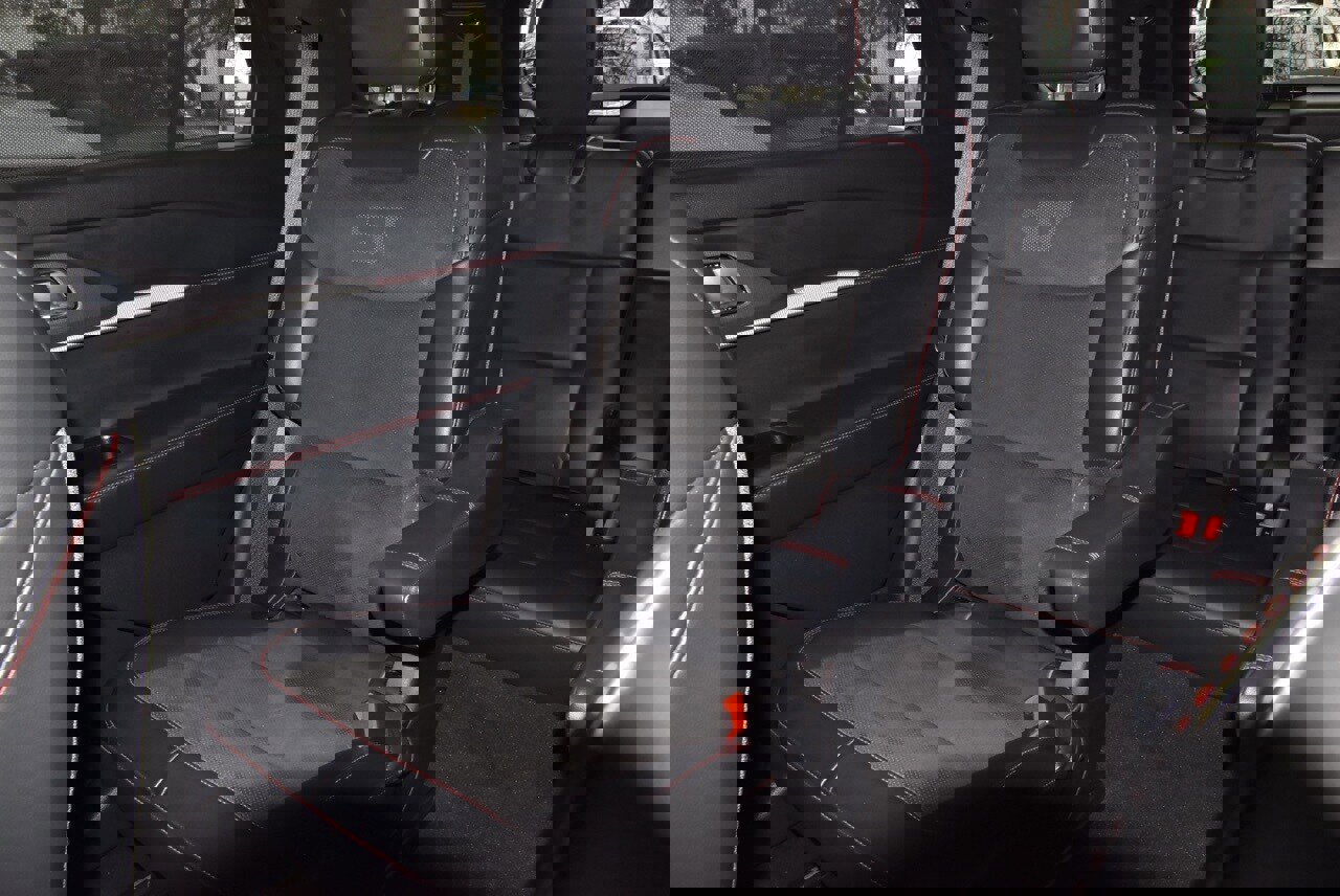 Certified 2025 Ford Explorer ST image 21