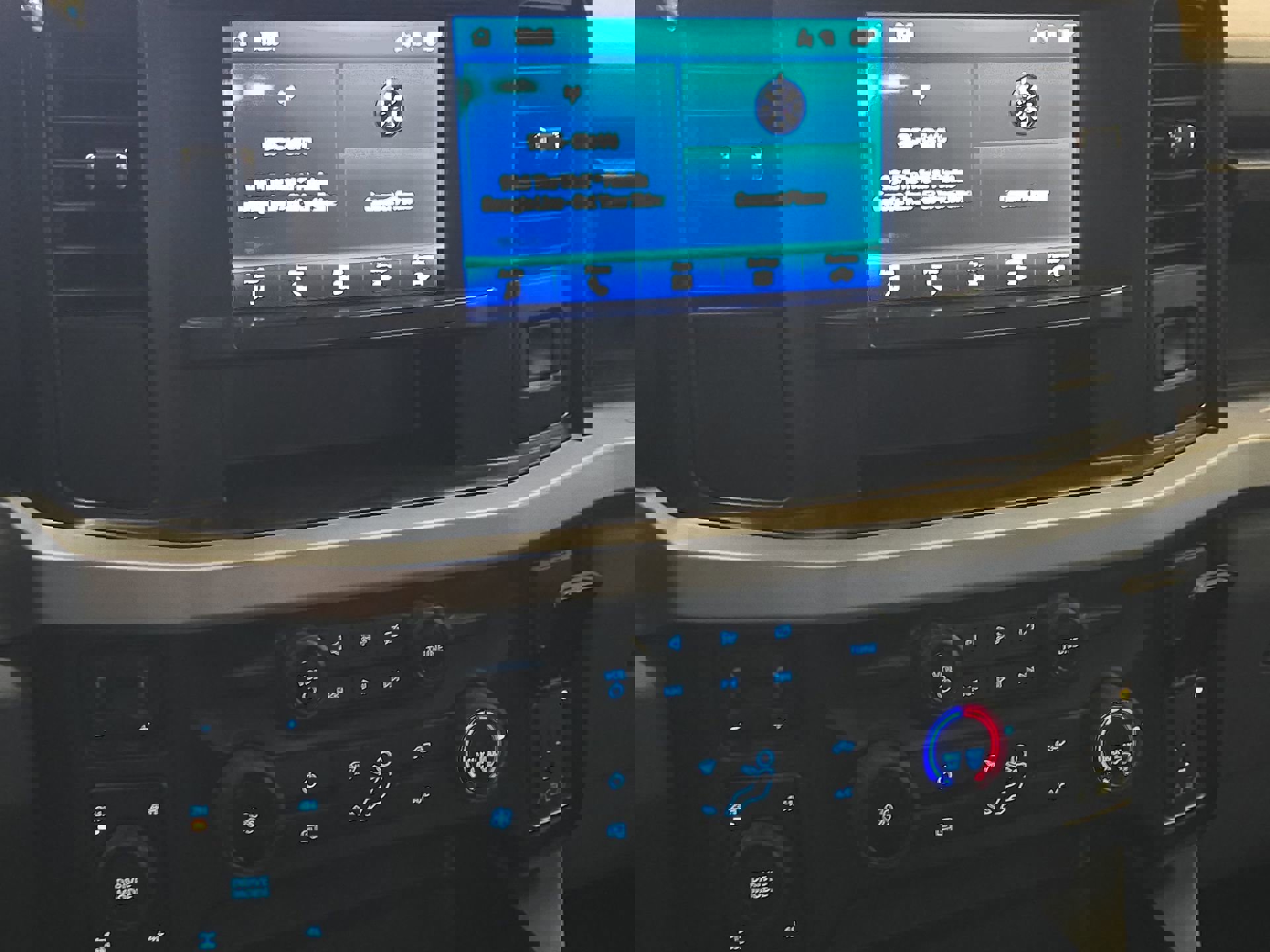 Certified 2023 Ford F250 XLT w/ FX4 Off-Road Package image 15