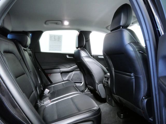Certified 2025 Ford Escape Platinum AWD/4WD image 13