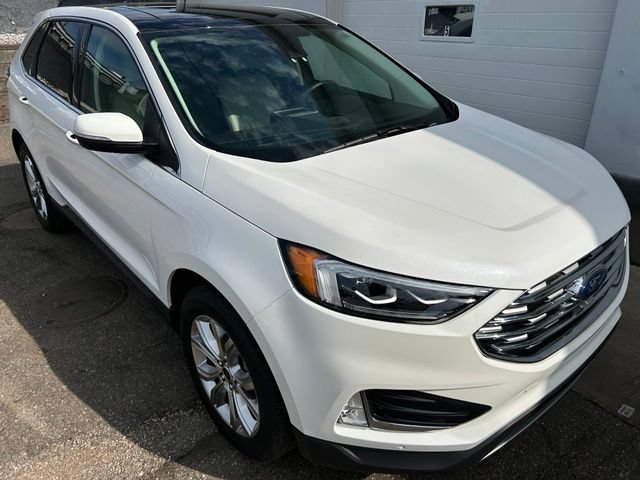 Certified 2024 Ford Edge Titanium w/ Equipment Group 301A AWD/4WD image 7