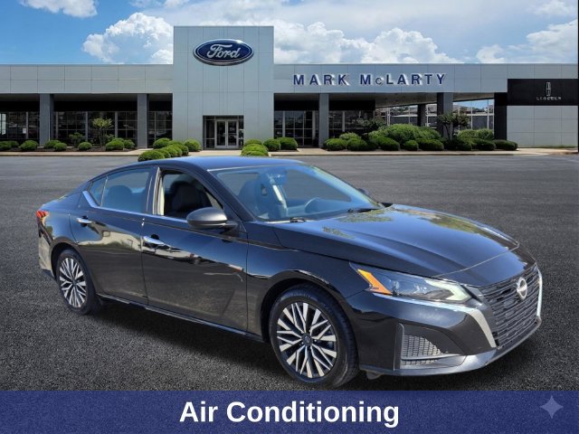 Used 2024 Nissan Altima 2.5 SV FWD image 8