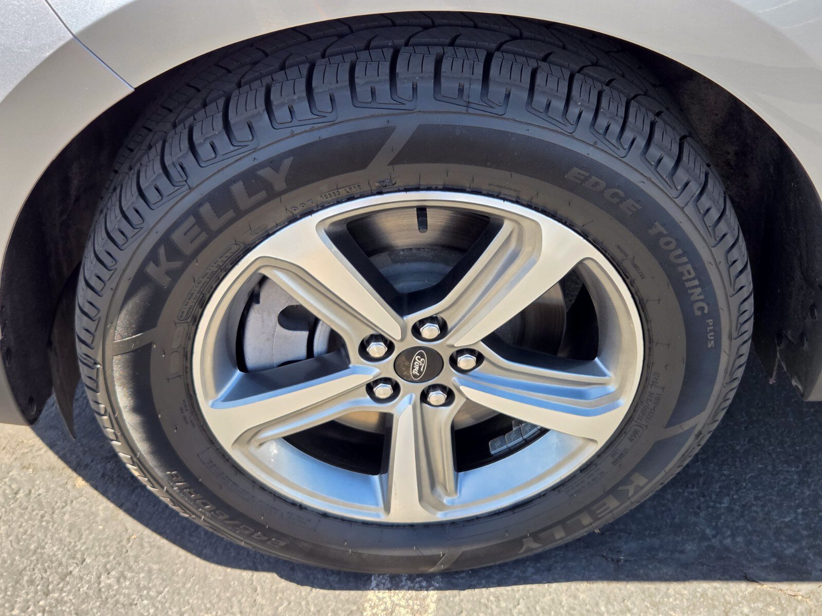 Certified 2024 Ford Edge SEL w/ Convenience Package AWD/4WD image 9