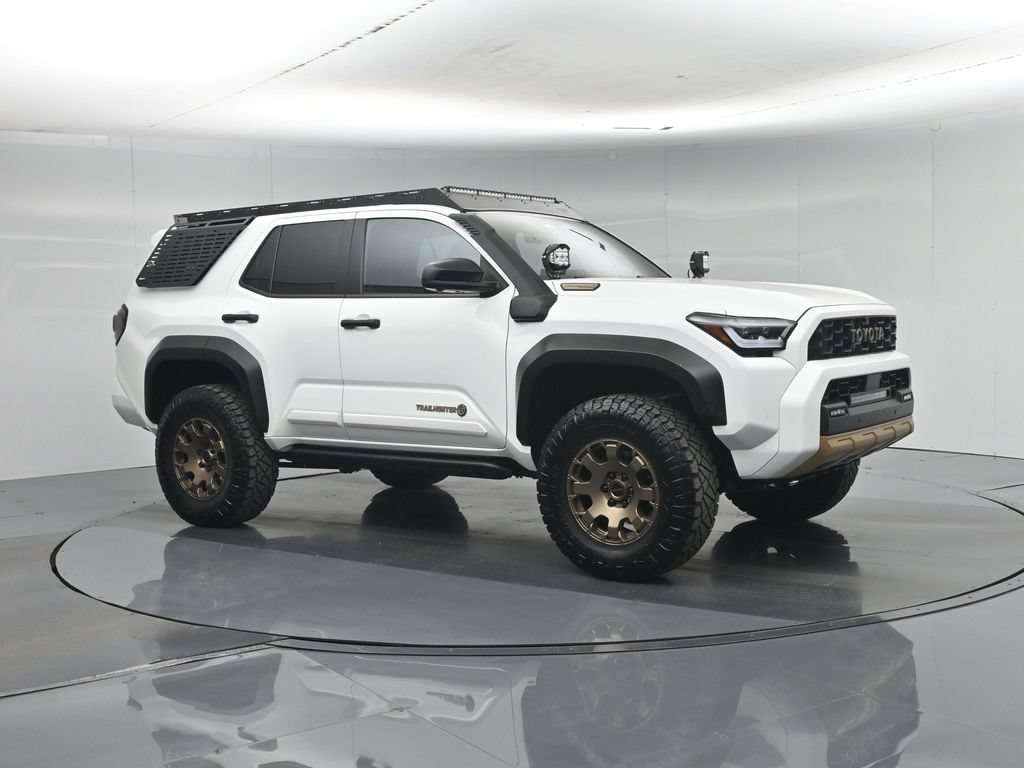 Used 2025 Toyota 4Runner Trailhunter AWD/4WD image 7