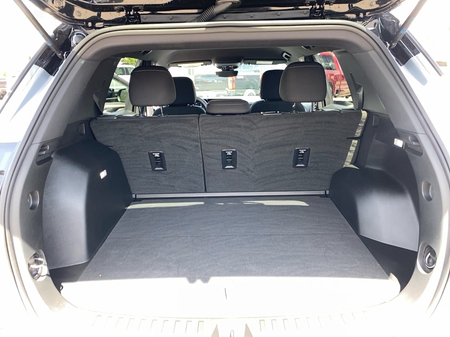 Used 2026 Chevrolet Equinox LT w/ Safety and Technology Package FWD image 20