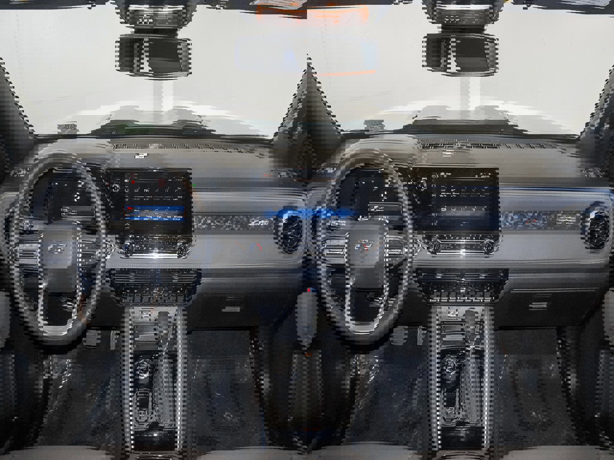 Used 2025 Chevrolet Colorado ZR2 w/ Technology Package image 26