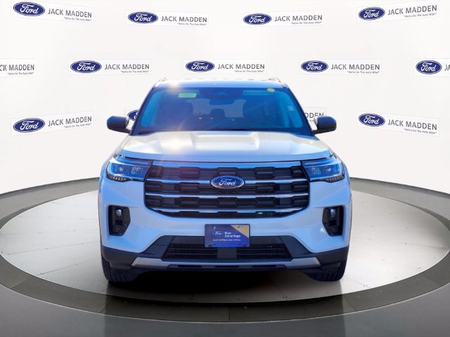 Certified 2025 Ford Explorer Active w/ Active Comfort Package AWD/4WD image 8