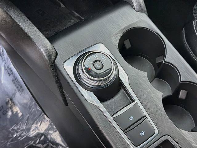 Certified 2025 Ford Escape Platinum AWD/4WD image 17