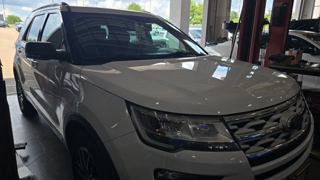 Certified 2019 Ford Explorer XLT w/ Equipment Group 202A FWD image 2