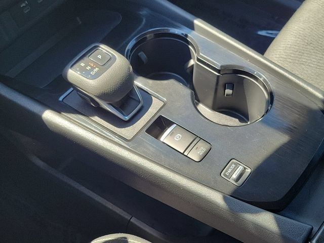 Used 2024 Nissan Rogue SV FWD image 11