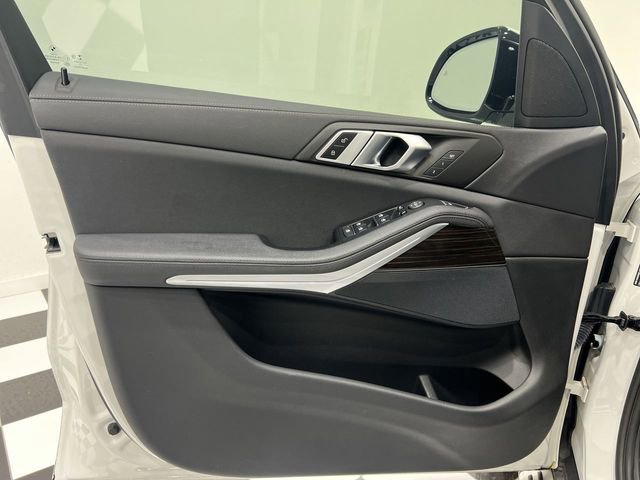 Used 2021 BMW X5 xDrive40i w/ Convenience Package AWD/4WD image 21