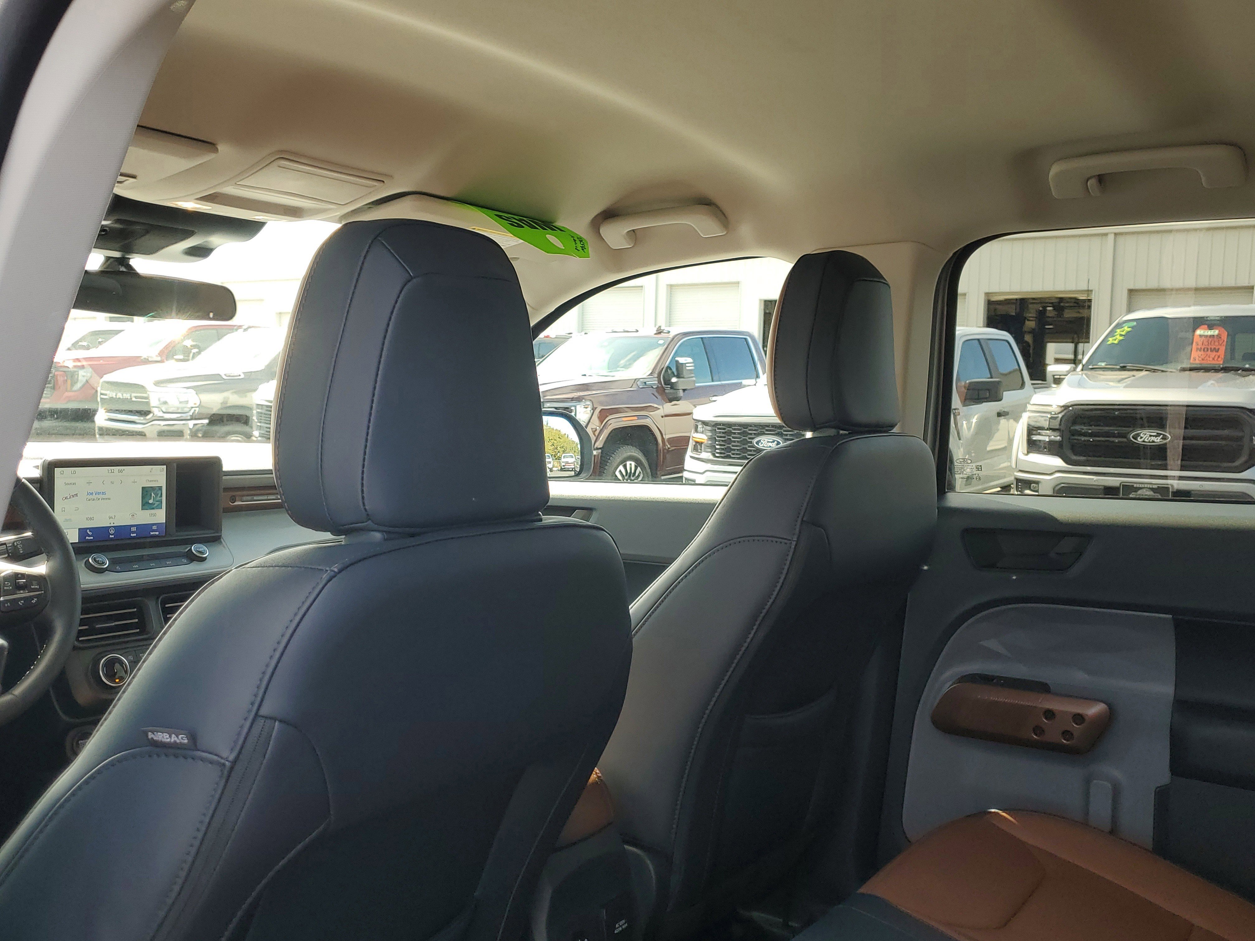 Certified 2024 Ford Maverick Lariat image 12