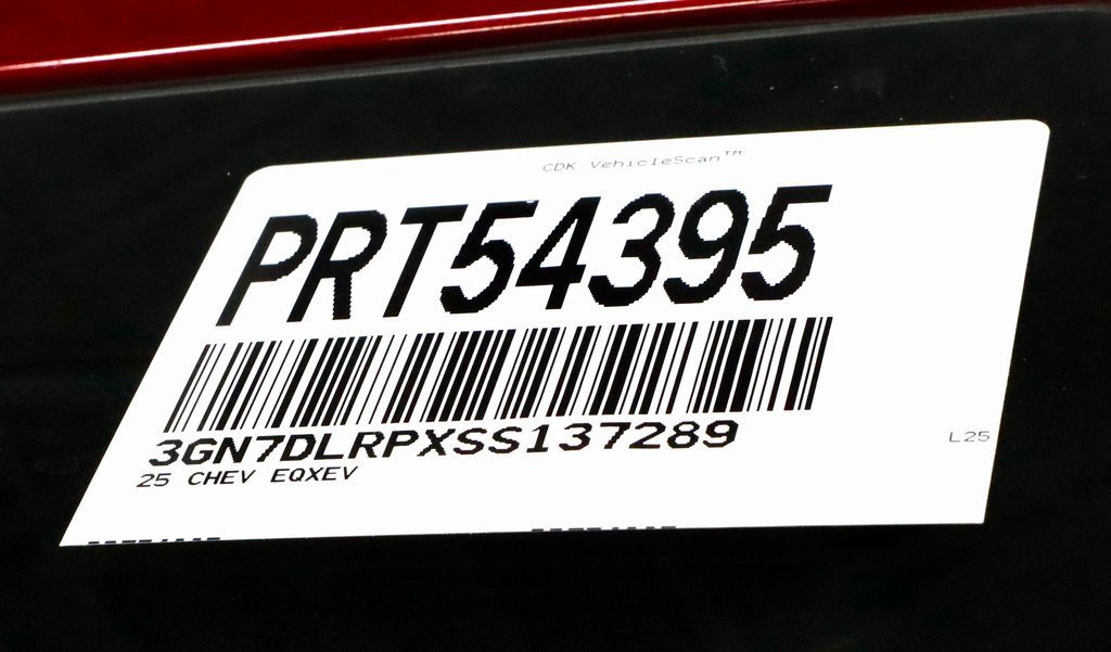 Used 2025 Chevrolet Equinox EV LT image 31