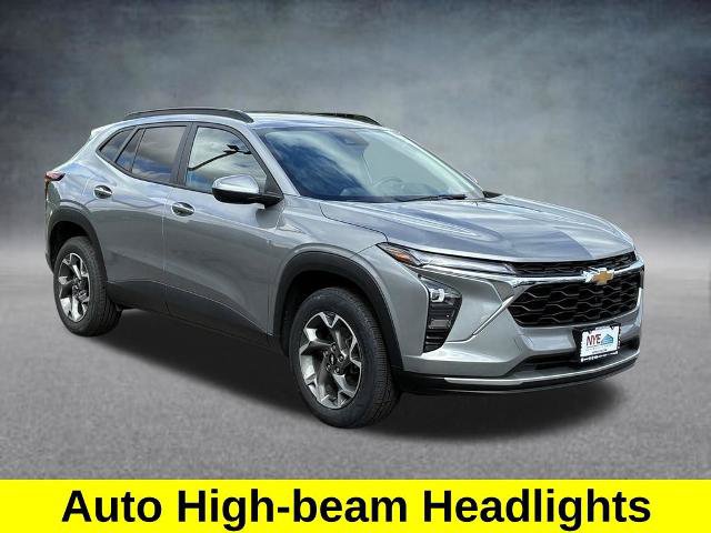 Used 2024 Chevrolet Trax LT FWD image 8
