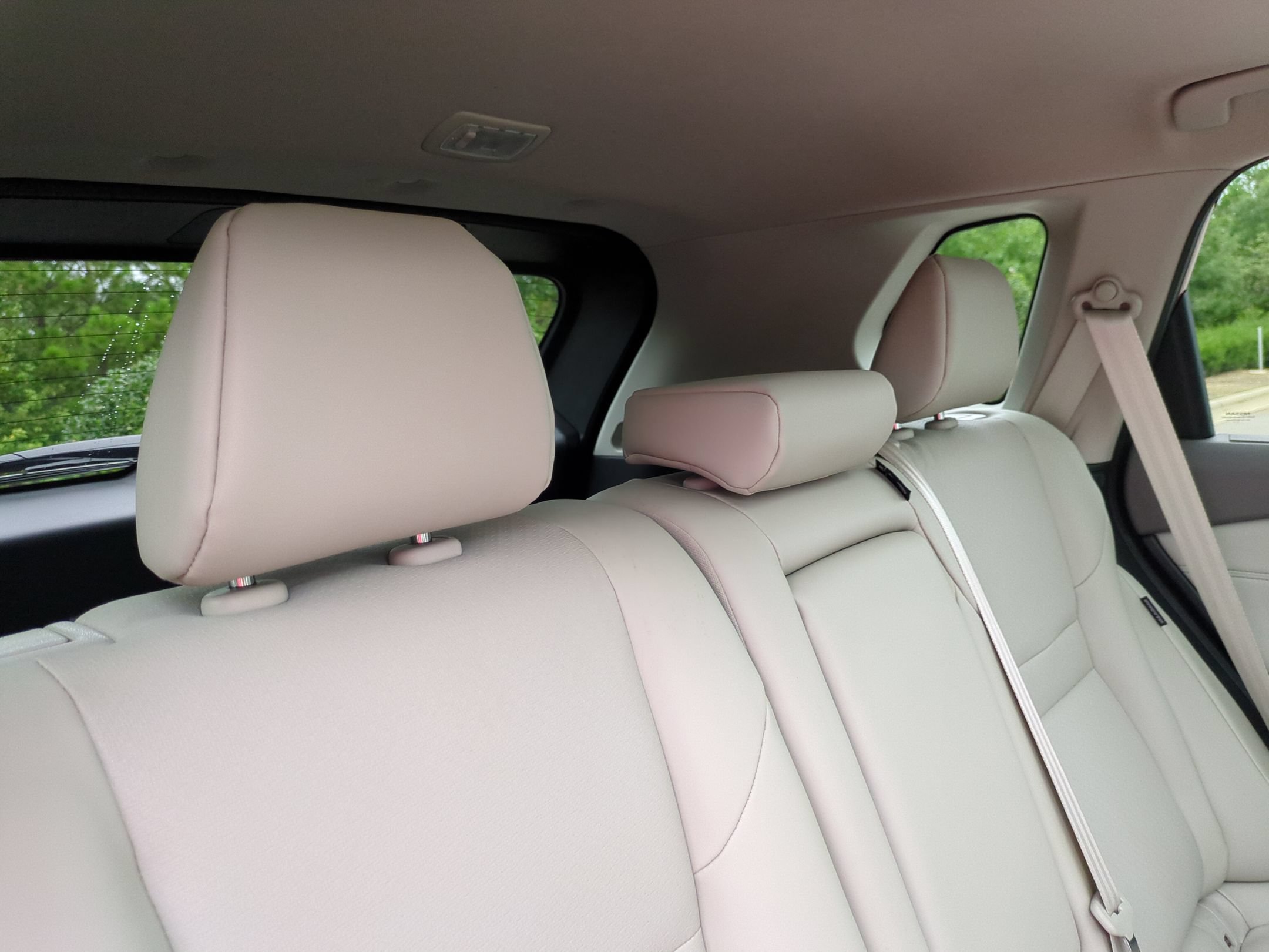 Used 2025 Nissan Rogue SV w/ SV Premium Package FWD image 36