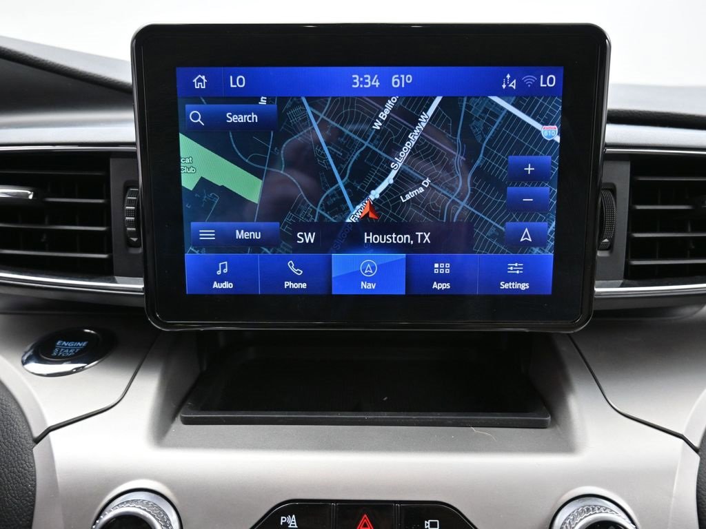 Certified 2022 Ford Explorer XLT w/ Equipment Group 202A image 9