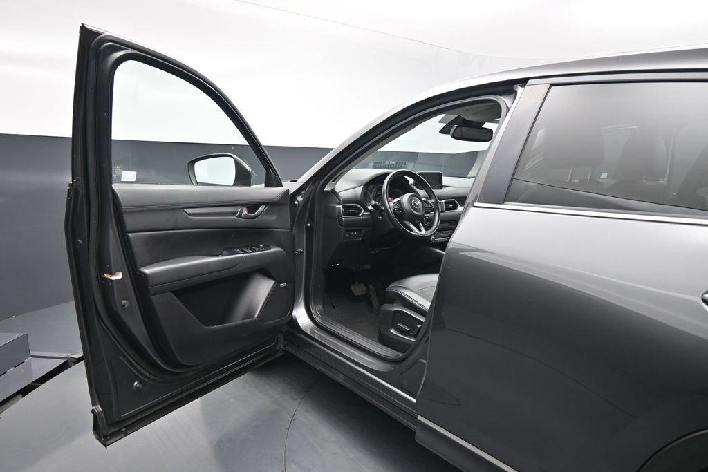 Used 2019 MAZDA CX-5 Touring FWD image 9