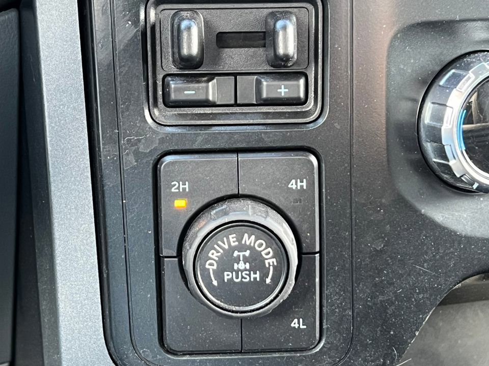 Certified 2022 Ford F150 XLT w/ Equipment Group 301A Mid image 36