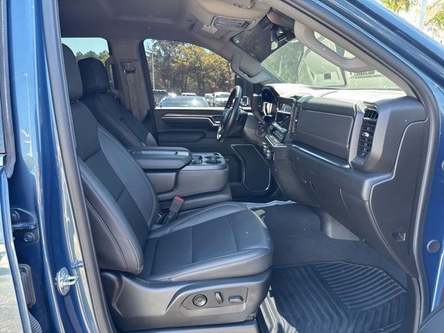 Used 2025 Chevrolet Silverado 2500 LTZ AWD/4WD image 17