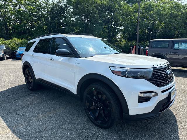 Certified 2023 Ford Explorer ST-Line w/ Class IV Trailer Tow Package
