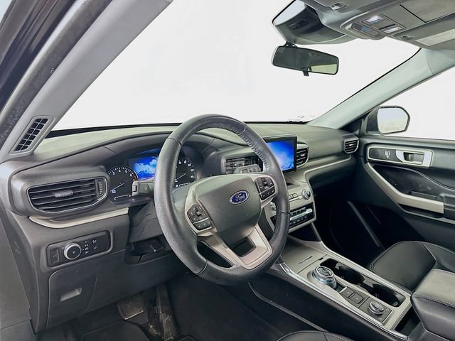 Certified 2023 Ford Explorer XLT w/ Equipment Group 202A image 11