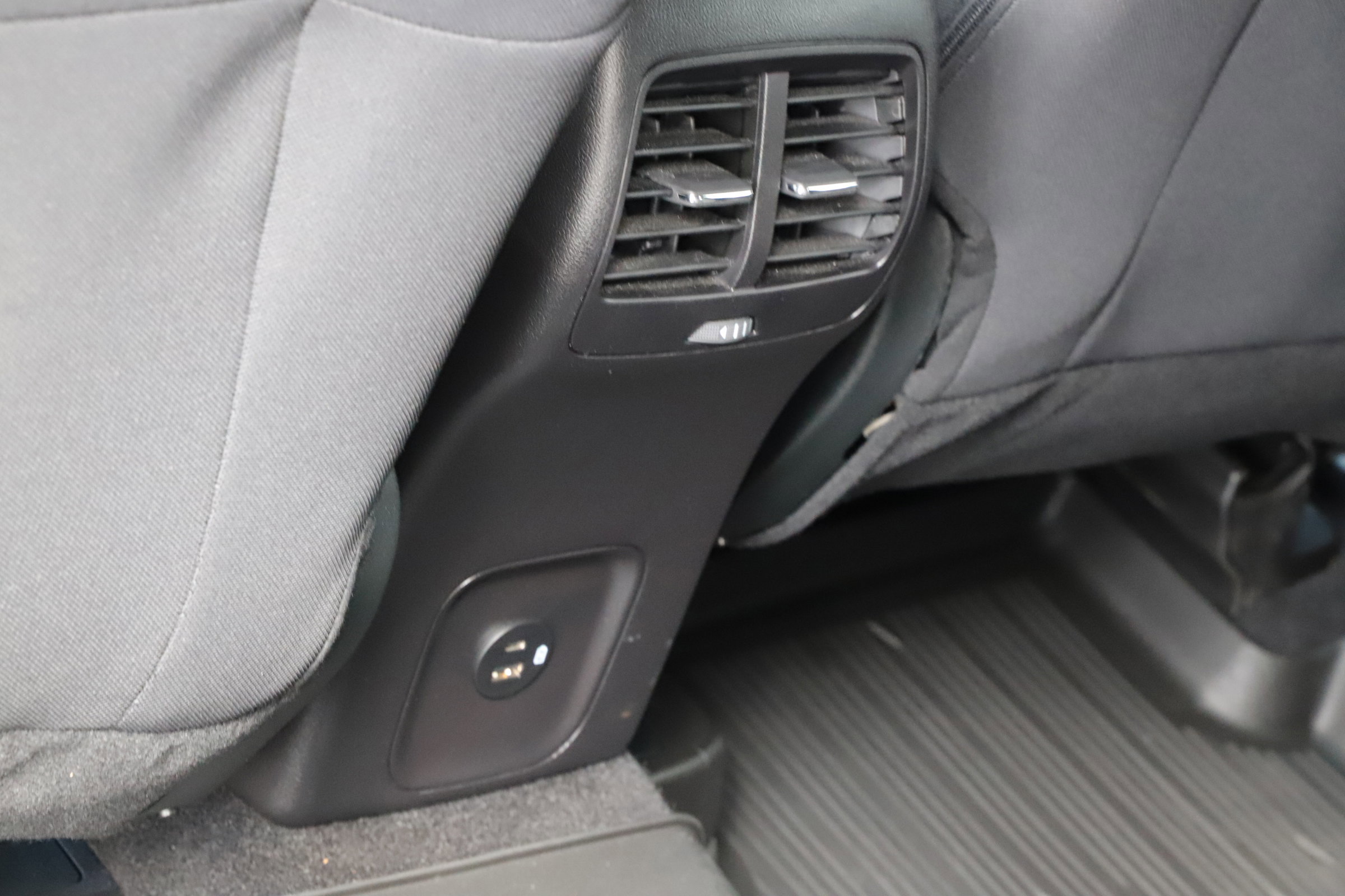 Certified 2022 Ford Escape SE w/ Convenience Package image 17