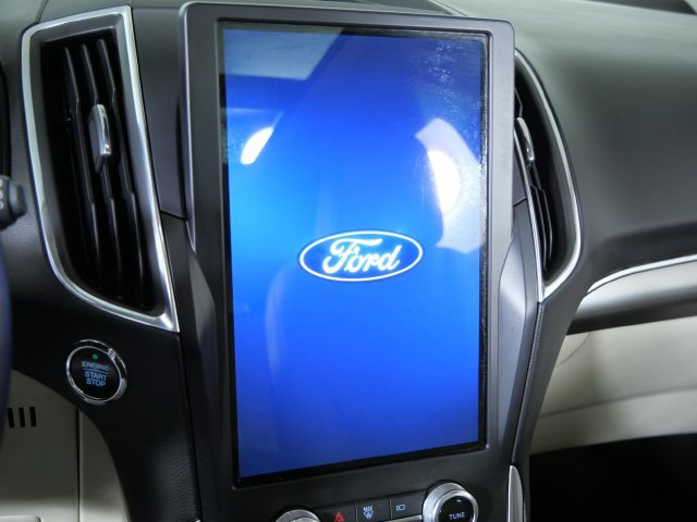 Certified 2024 Ford Edge Titanium w/ Equipment Group 301A AWD/4WD image 23