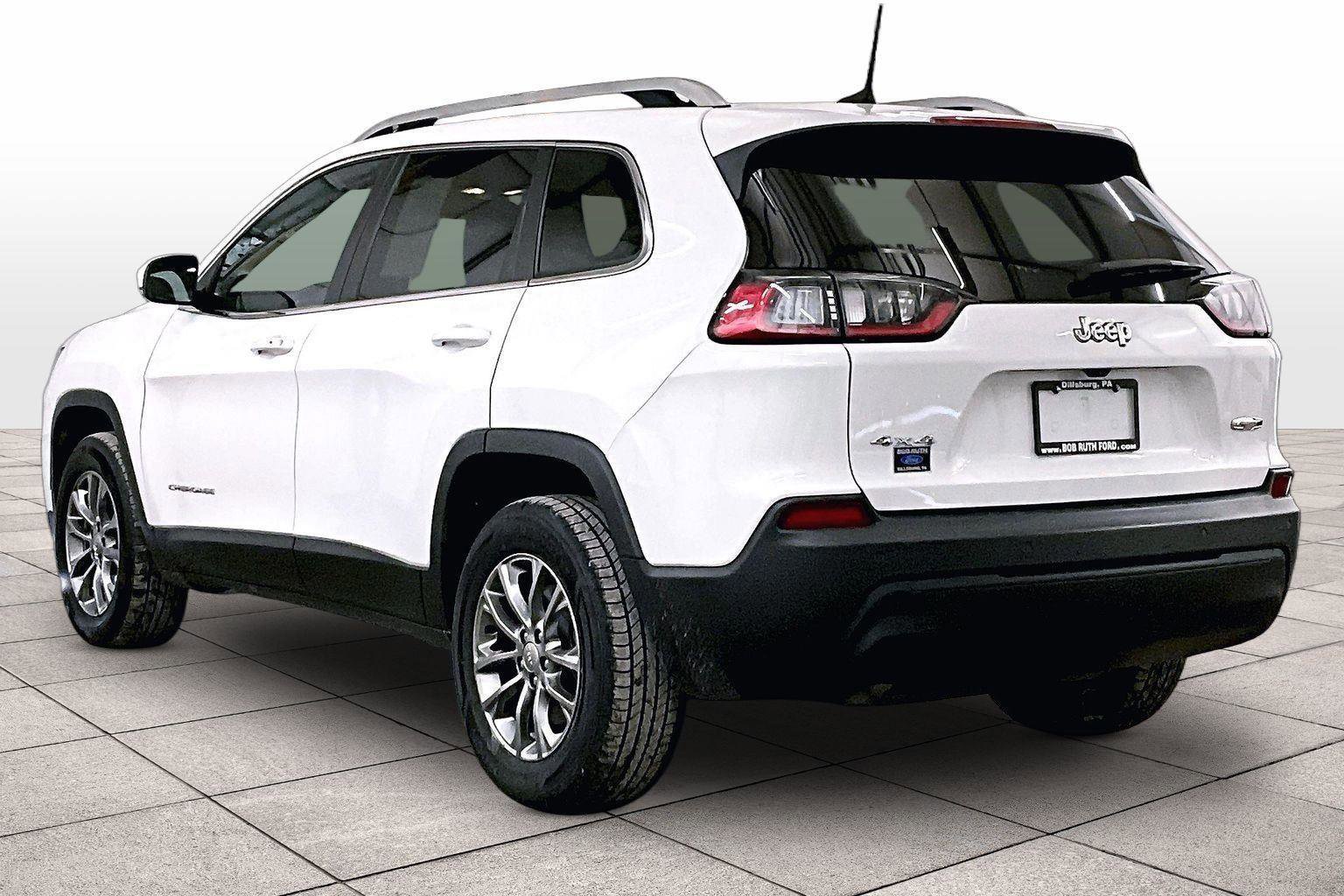 Used 2020 Jeep Cherokee Latitude Plus w/ Cold Weather Group image 4
