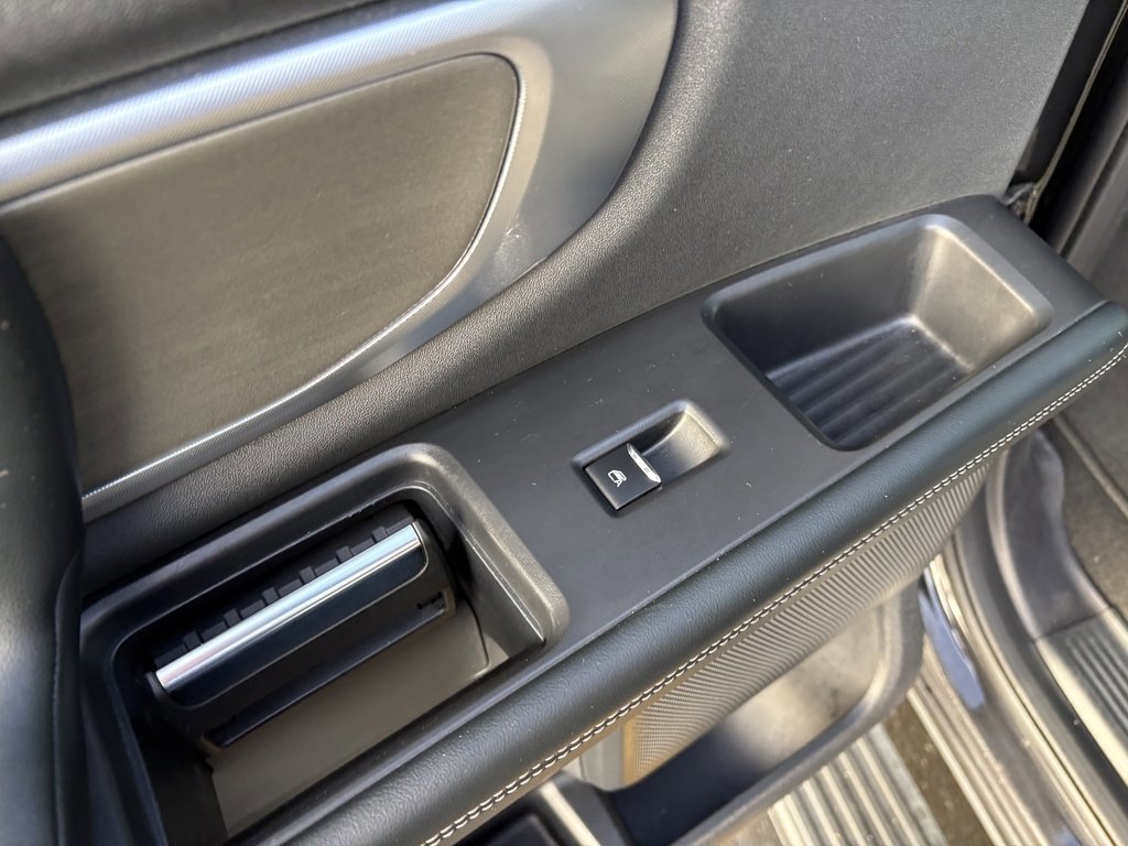 Certified 2025 Ford Expedition Max Platinum image 17