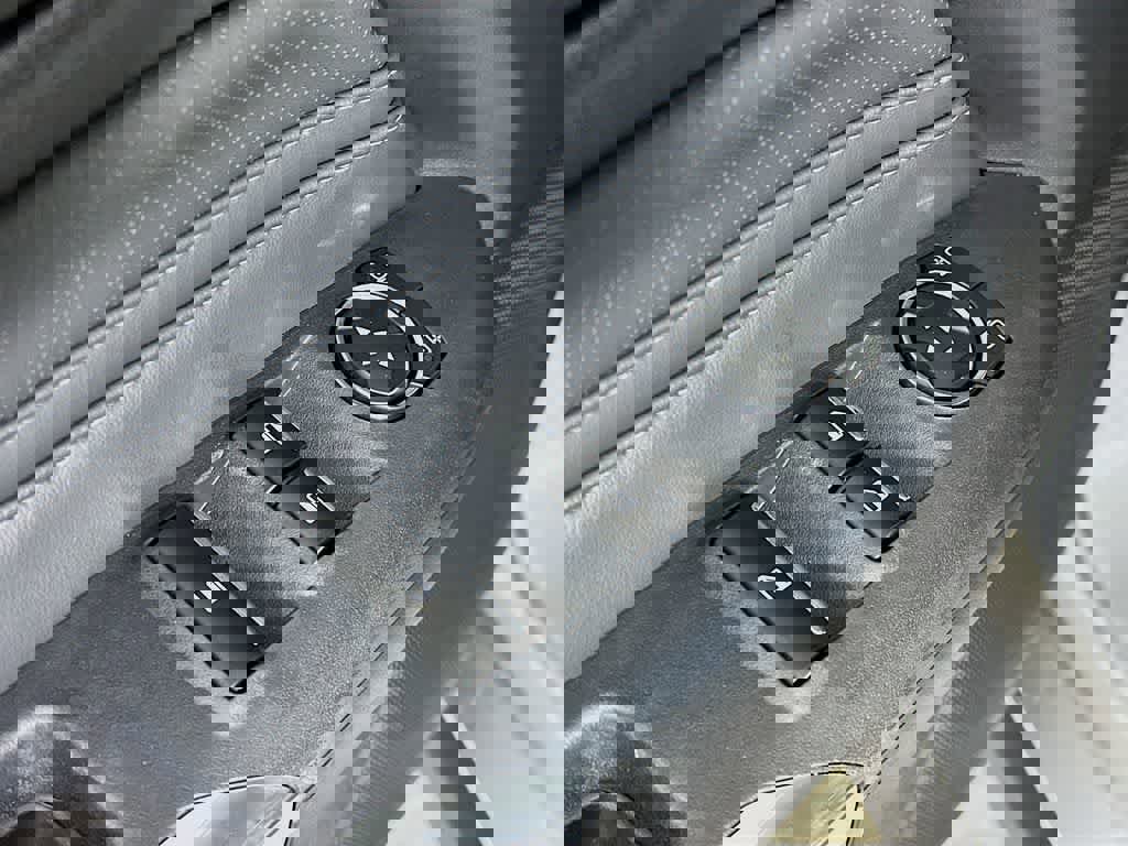 Certified 2024 Ford Mustang Premium image 27