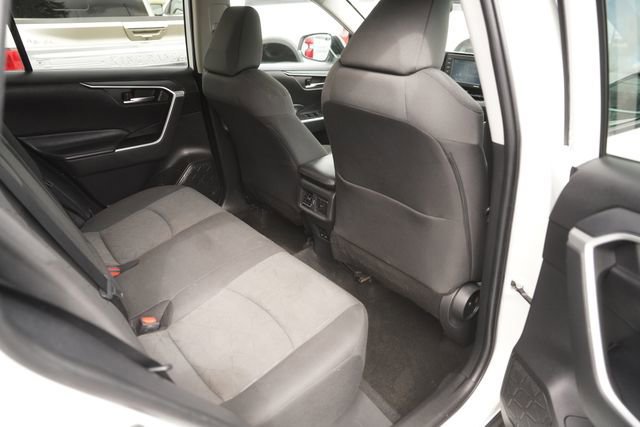Used 2022 Toyota RAV4 XLE FWD image 14