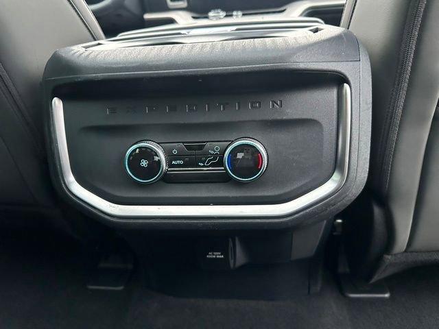 Certified 2025 Ford Expedition Active AWD/4WD image 43