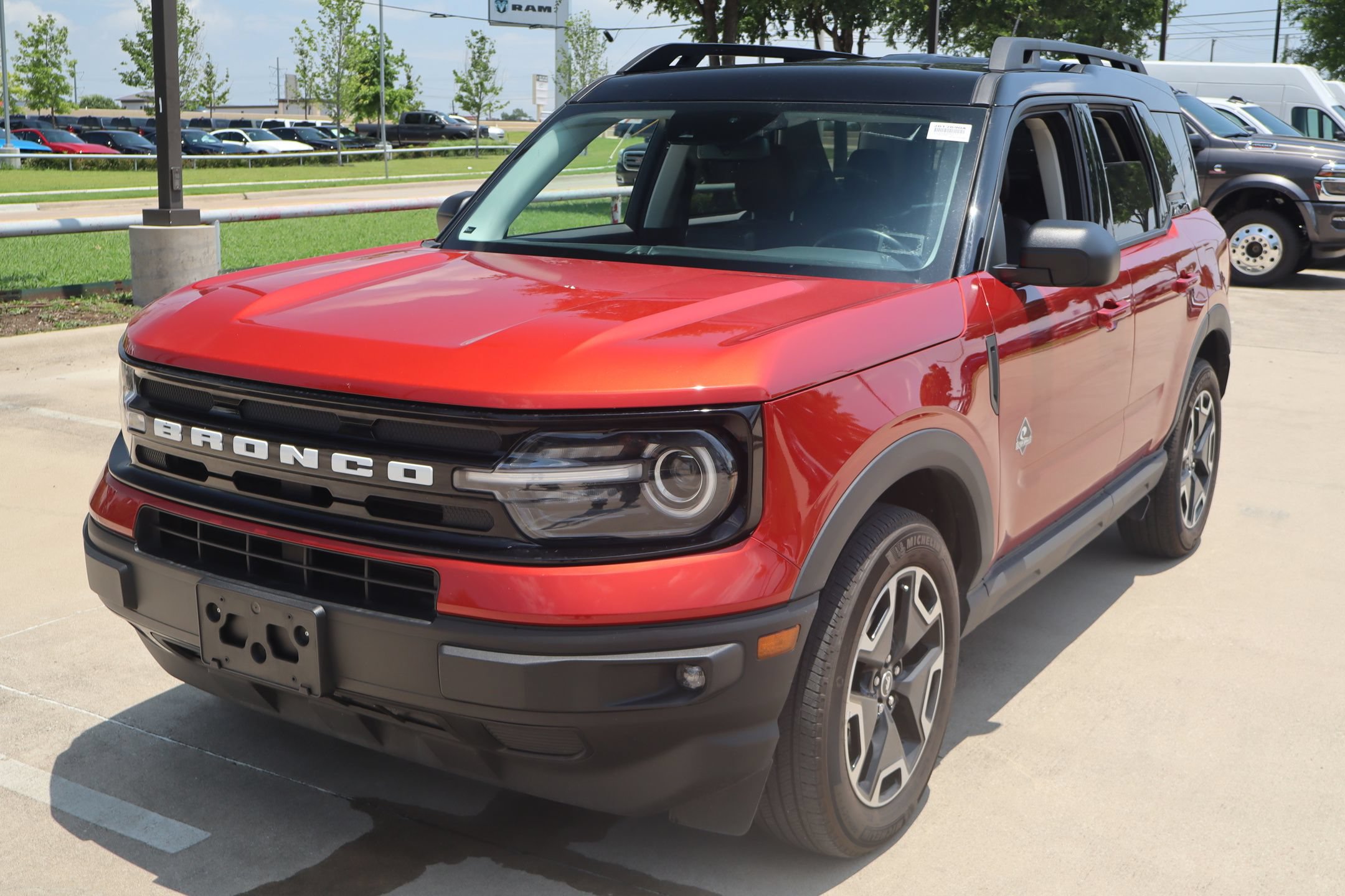 Certified 2023 Ford Bronco Sport Outer Banks AWD/4WD image 8