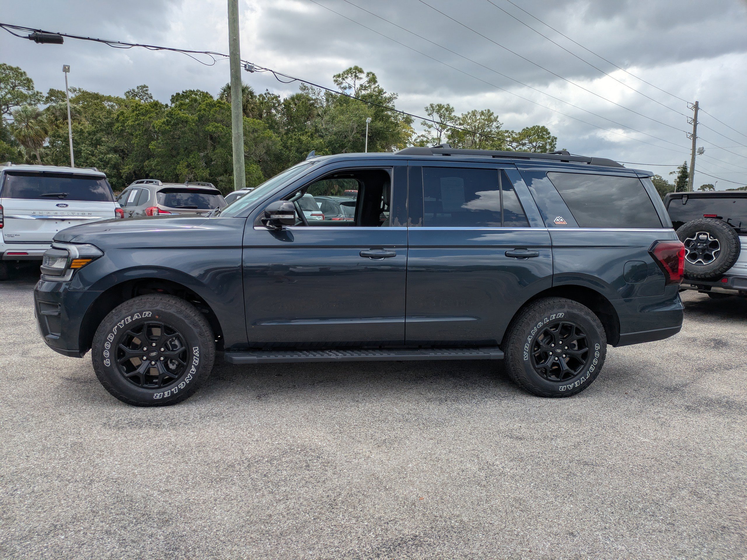 Certified 2022 Ford Expedition Timberline AWD/4WD image 7