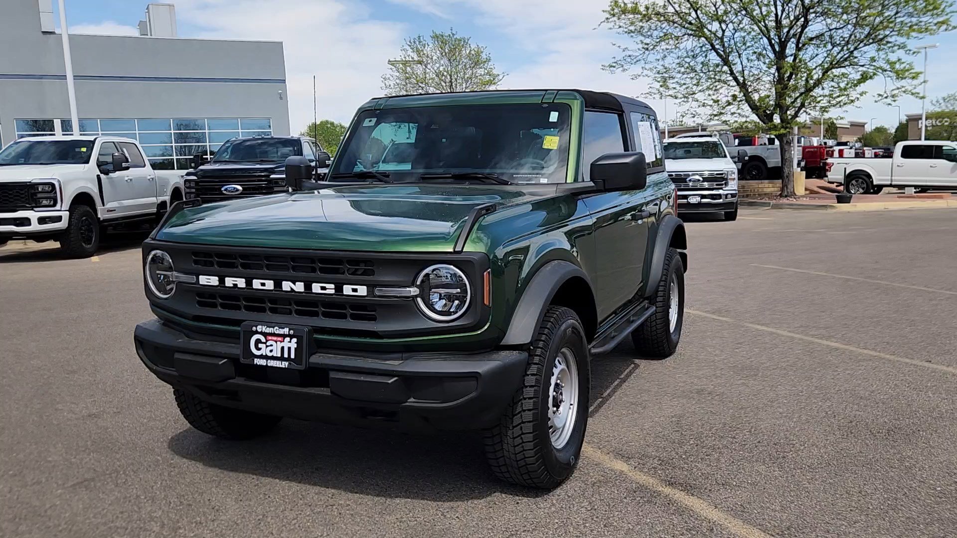 Certified 2025 Ford Bronco 2-Door AWD/4WD image 4