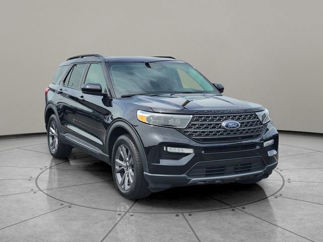 Certified 2023 Ford Explorer XLT w/ Equipment Group 202A AWD/4WD image 14