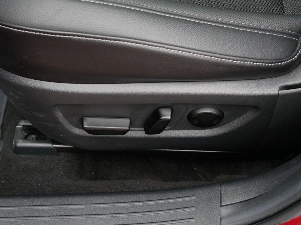 Used 2025 MAZDA CX-50 AWD 2.5 S w/ Premium Package image 15