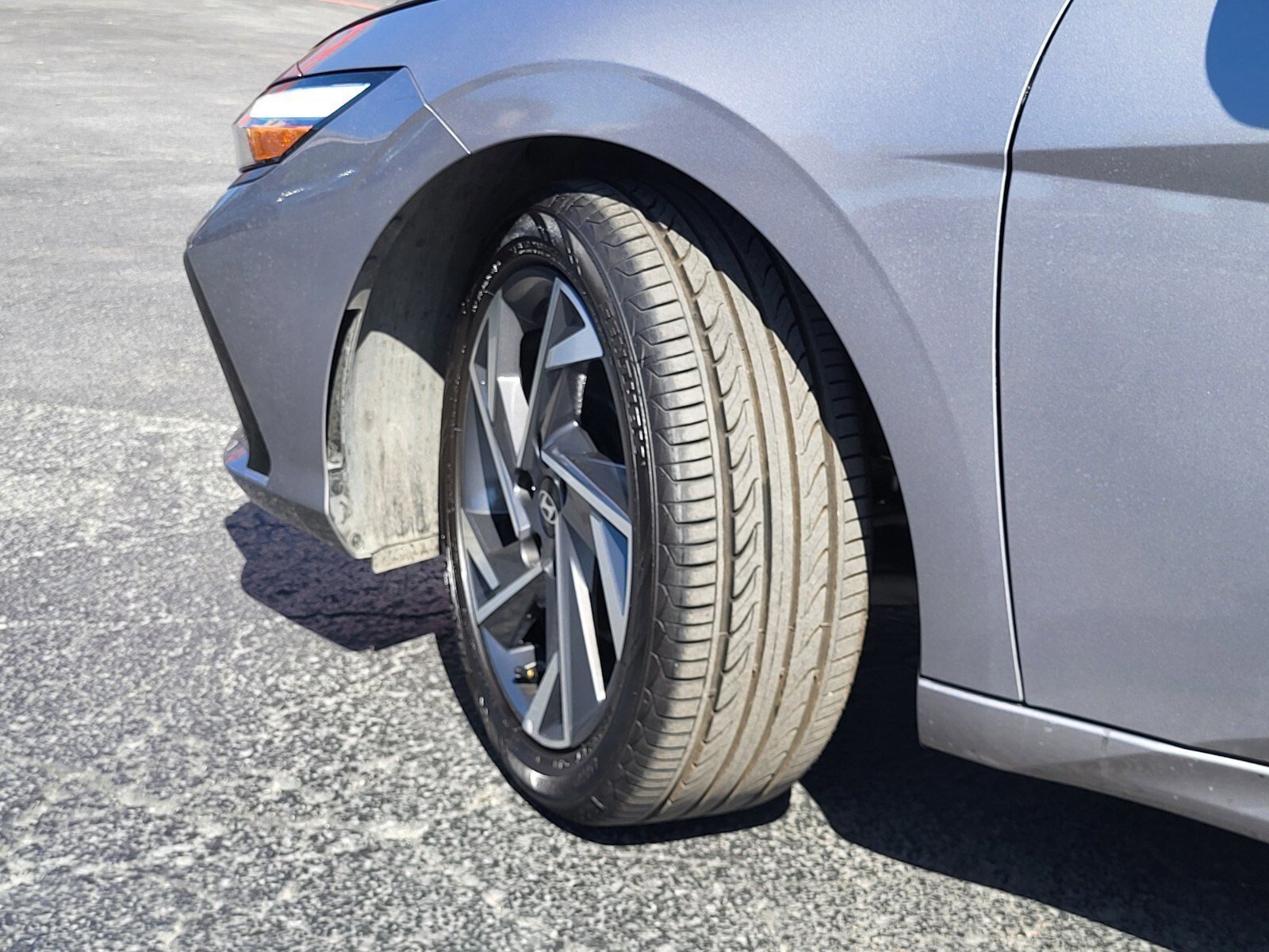 Used 2025 Hyundai Elantra SEL image 32