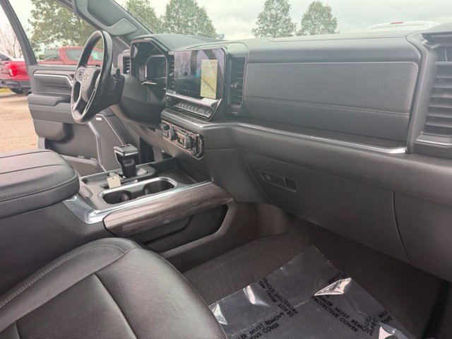 Used 2023 Chevrolet Silverado 1500 LTZ AWD/4WD image 41