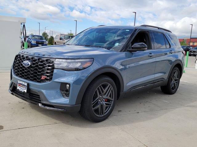 Certified 2025 Ford Explorer ST w/ Sun And Sound Package AWD/4WD image 4