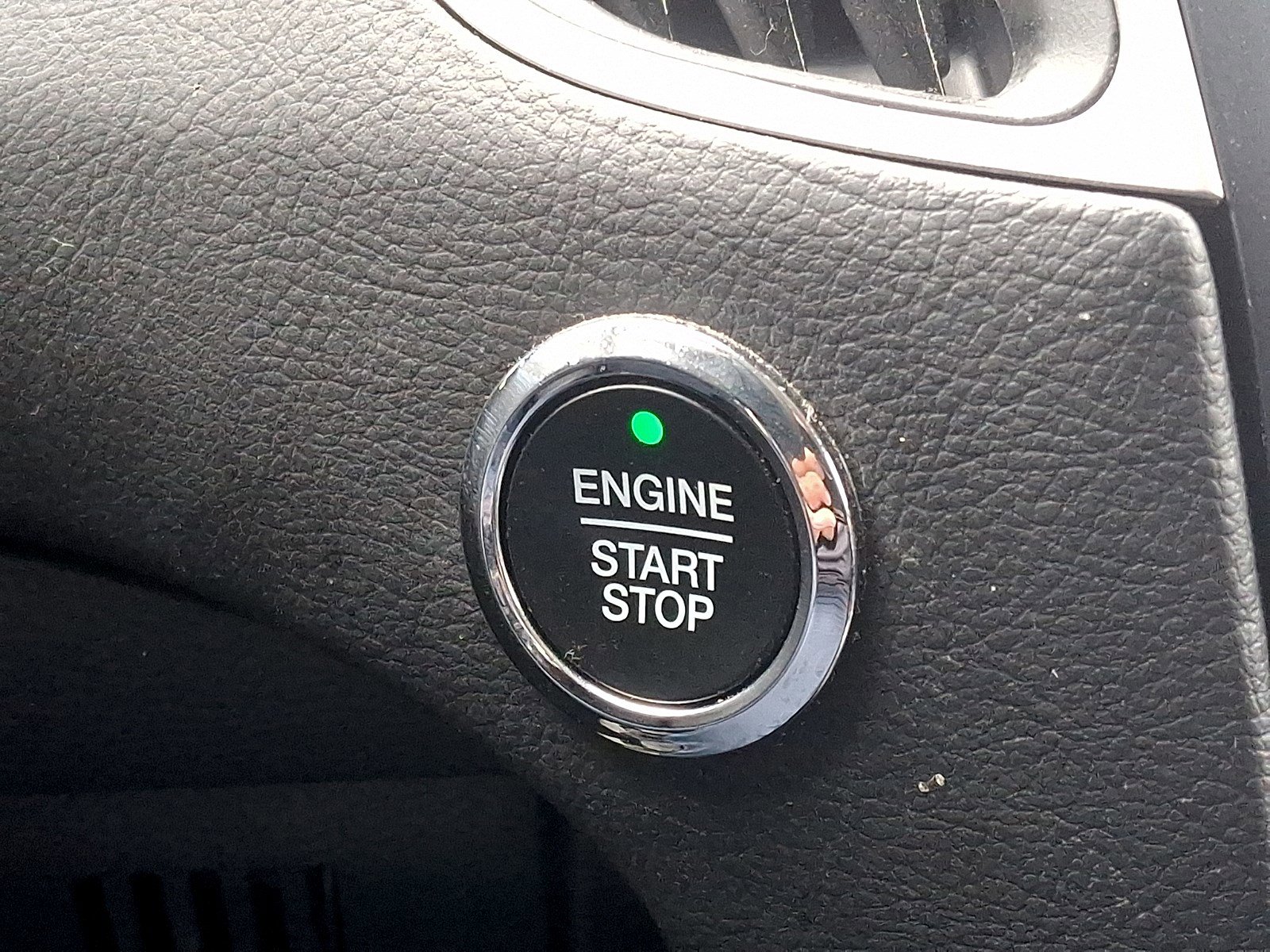 Certified 2024 Ford Edge SEL AWD/4WD image 21