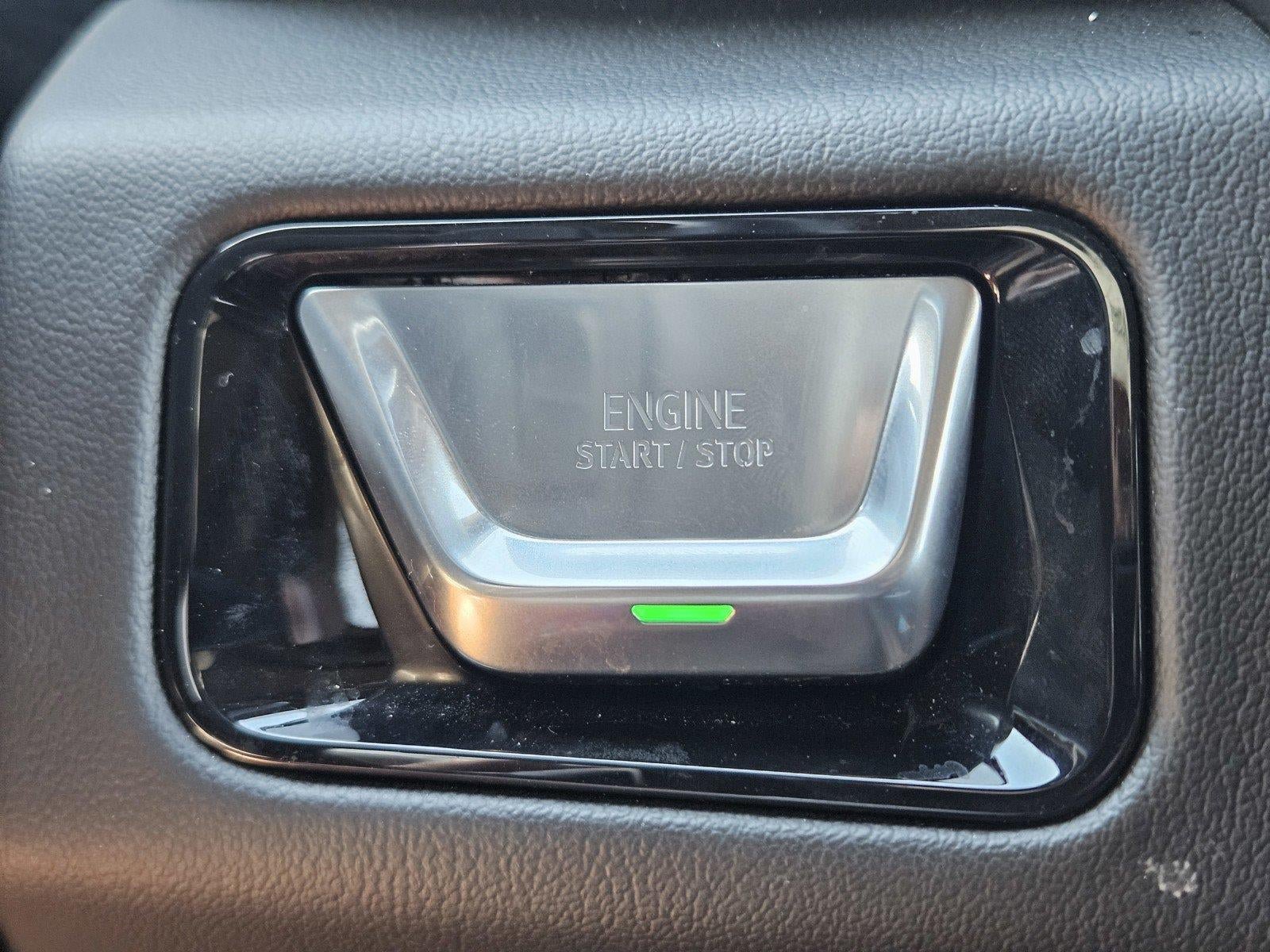 Used 2025 GMC Yukon Denali w/ Sun & Power Step Package AWD/4WD image 21