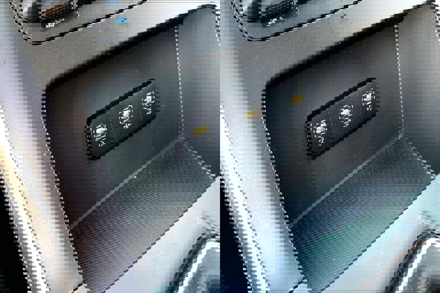 Used 2023 Kia Carnival LX image 34