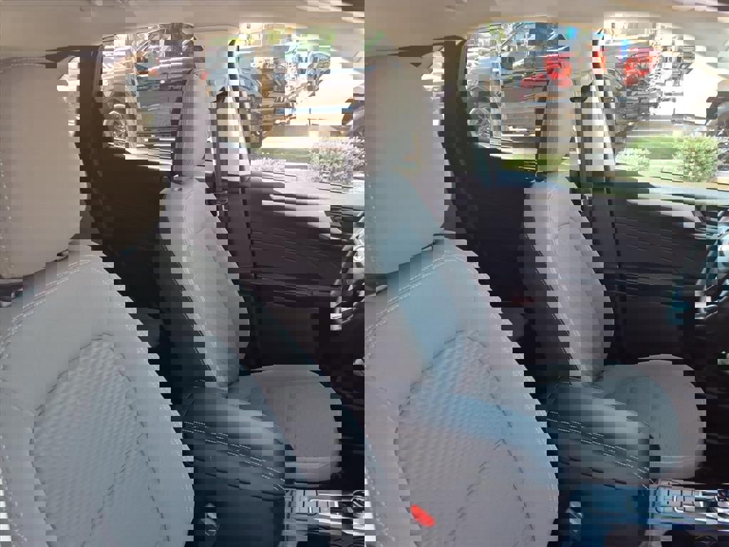 Certified 2022 Ford Escape SE w/ SE Sport Appearance Package image 12