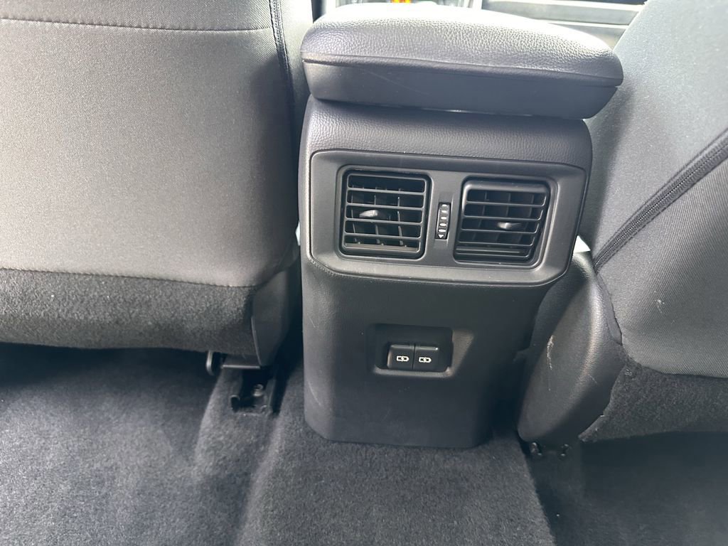 Used 2023 Toyota RAV4 XLE image 33