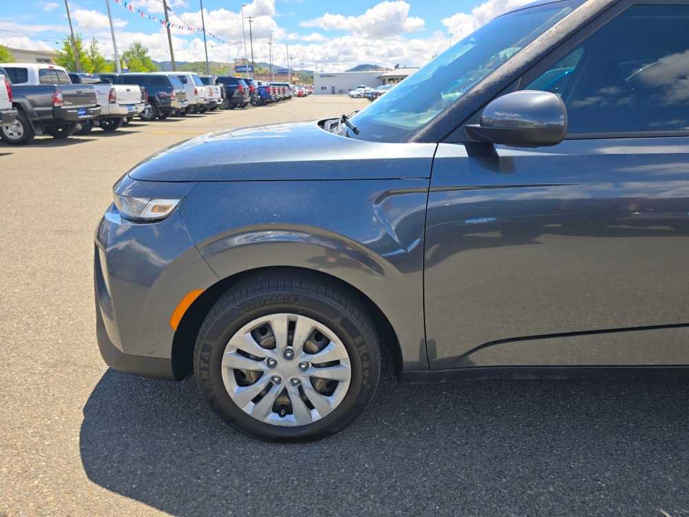 Used 2020 Kia Soul LX FWD image 18